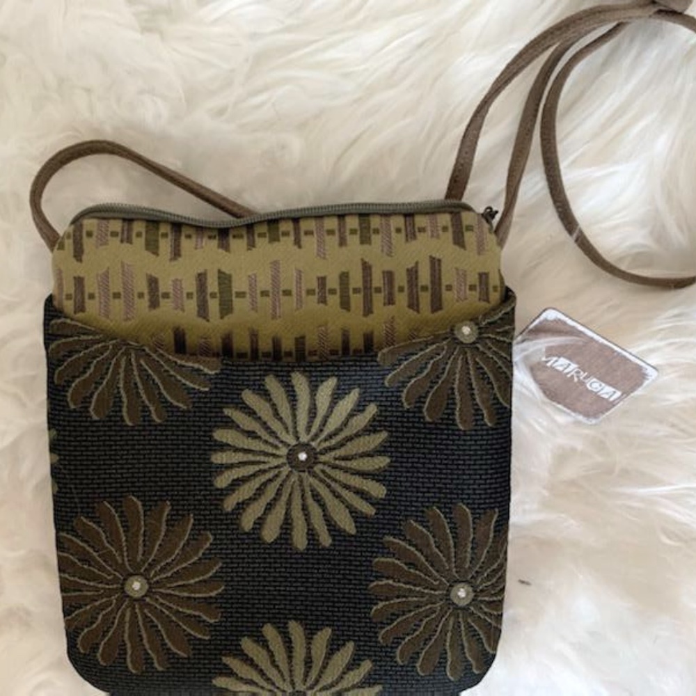 MARUCA Small Crossbody Flower Tapestry Bag NWT!